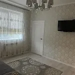 Rozi Apartament *